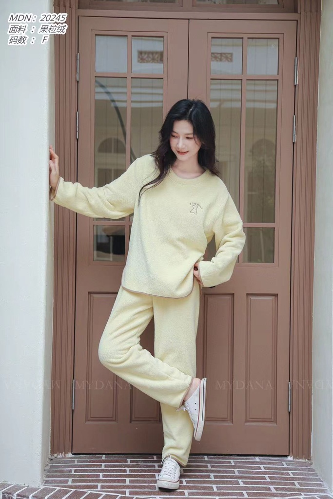 20245 - Loungwear - Yellow - F - Fruit fluff - 100% polyester